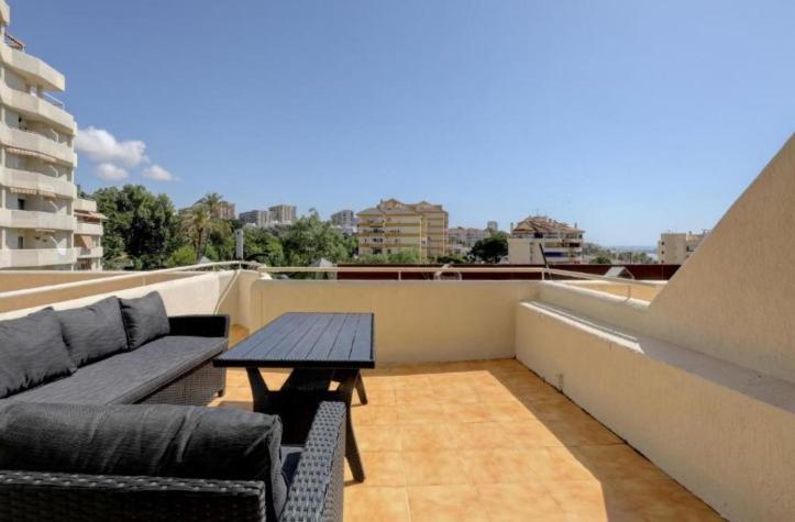 El Estudio De La Playa Benalbeach 324 Gran Terraza Vistas Al Mar Benalmádena Exteriör bild